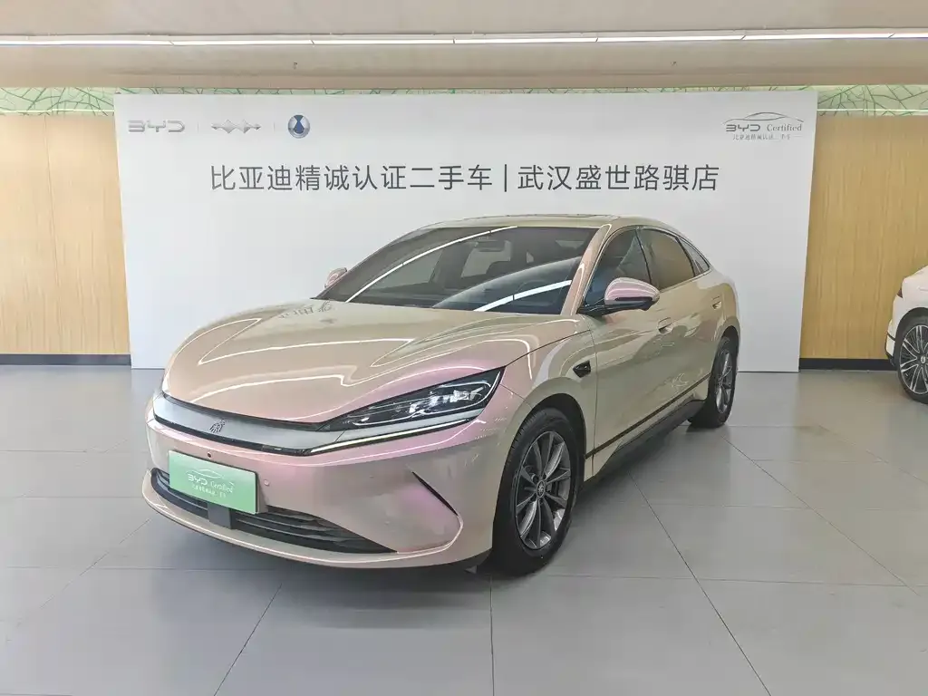 BYD Qin L — фото 1