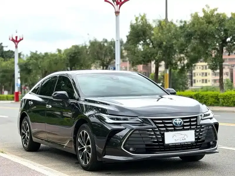 Toyota Avalon — фото 4