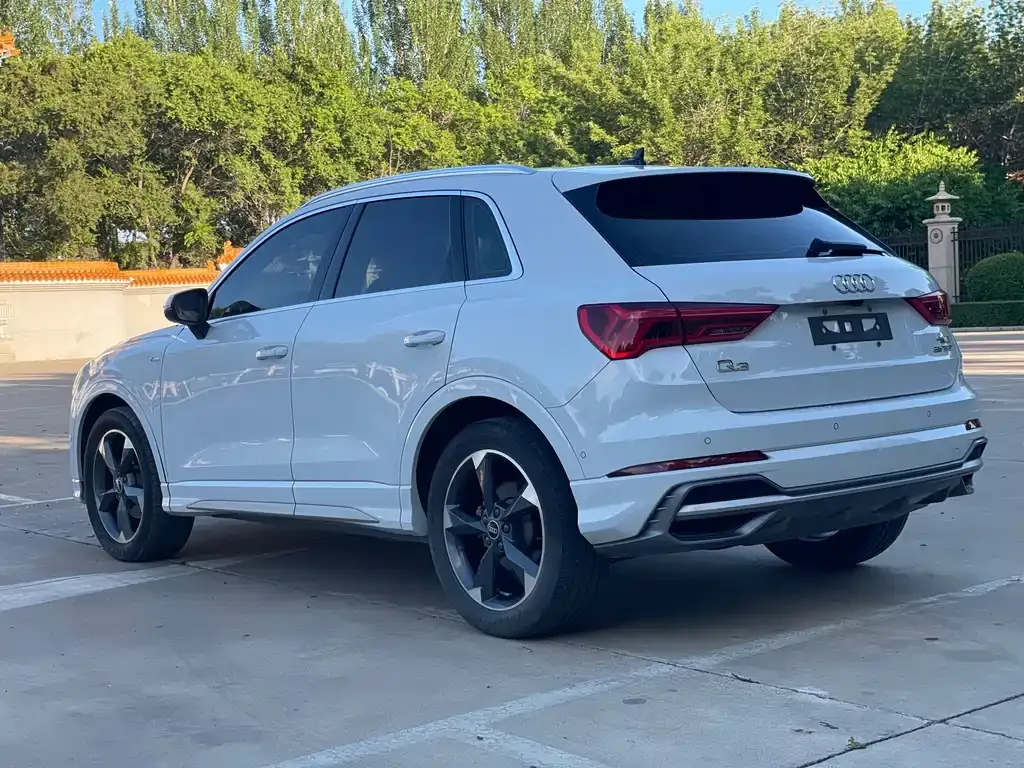 Audi Q3 — фото 9