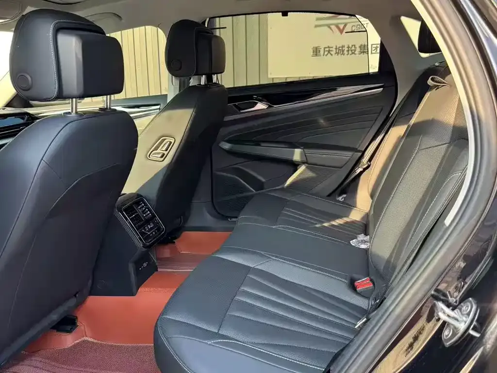 Volkswagen Passat — фото 3