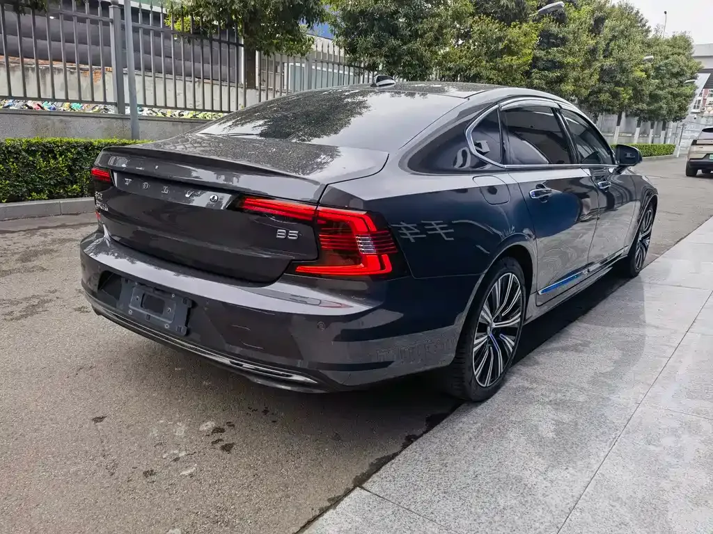 Volvo S90 — фото 4