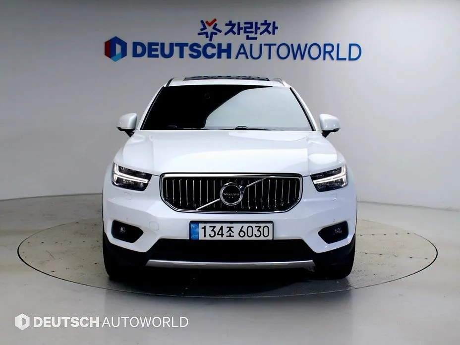 Volvo XC40 — фото 2