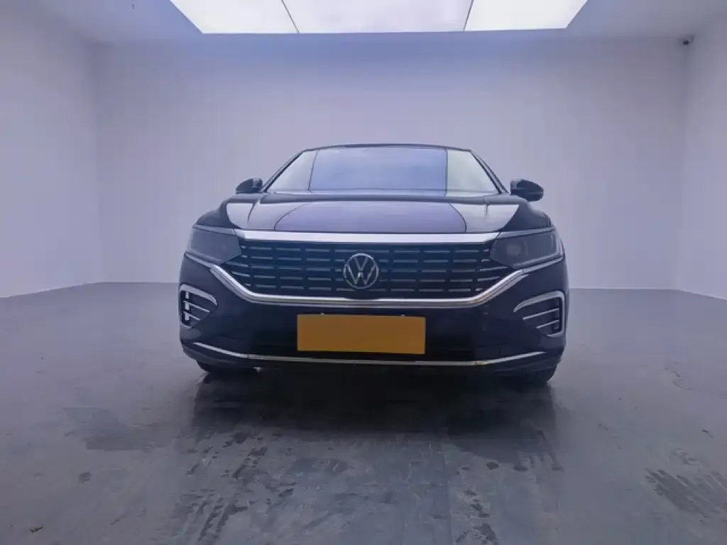 Volkswagen Passat — фото 8