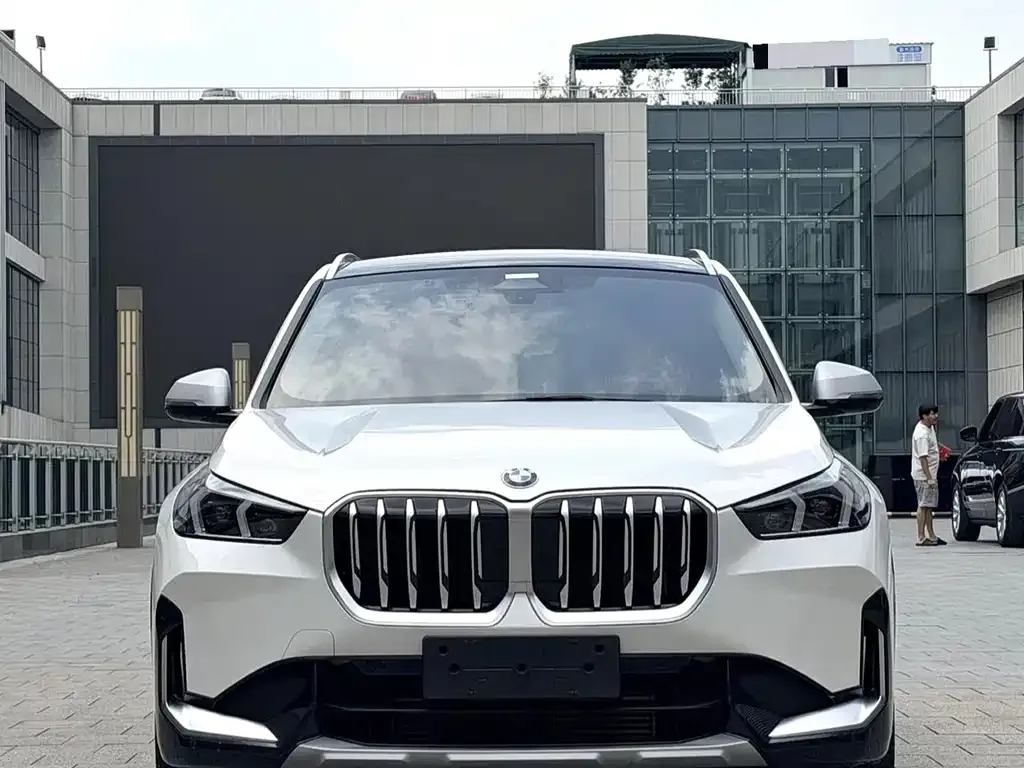 BMW X1 — фото 3