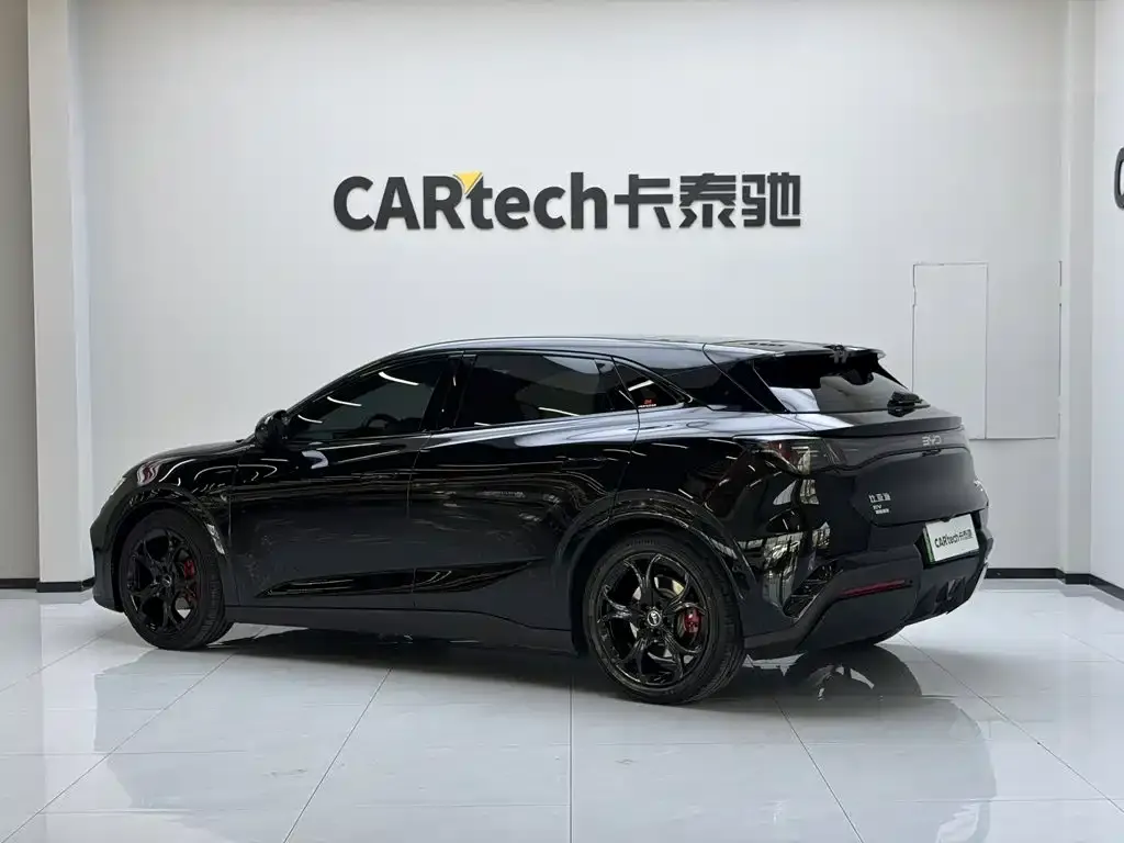 BYD Seal 06GT — фото 10