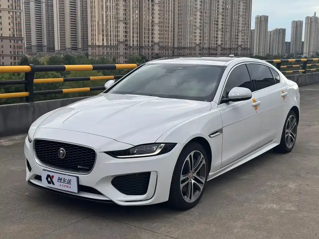 Jaguar XEL — фото 1