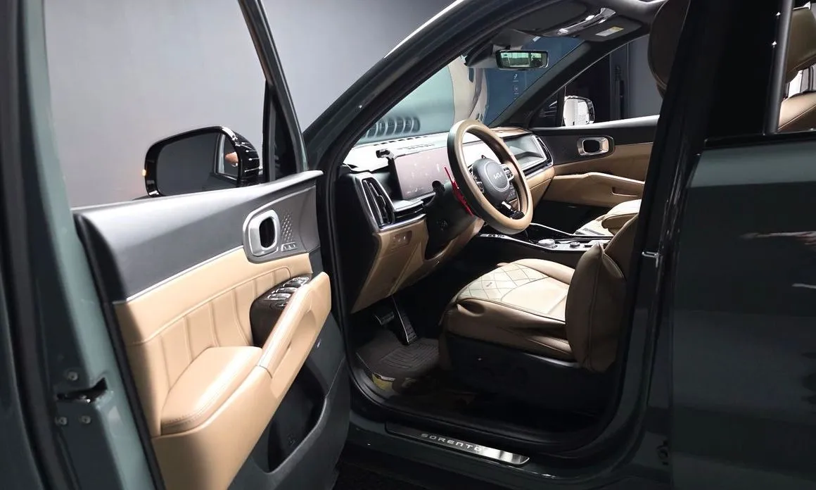 Kia Sorento — фото 10