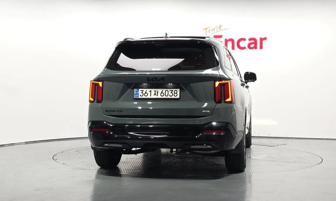 Kia Sorento — фото 7
