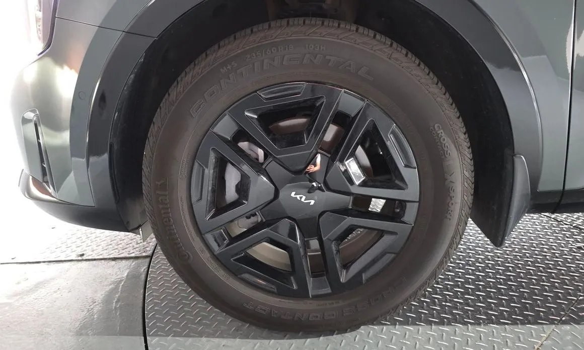 Kia Sorento — фото 4