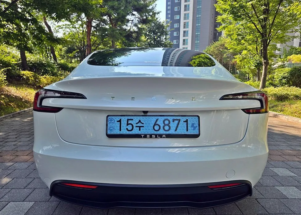 Tesla Model 3 — фото 2