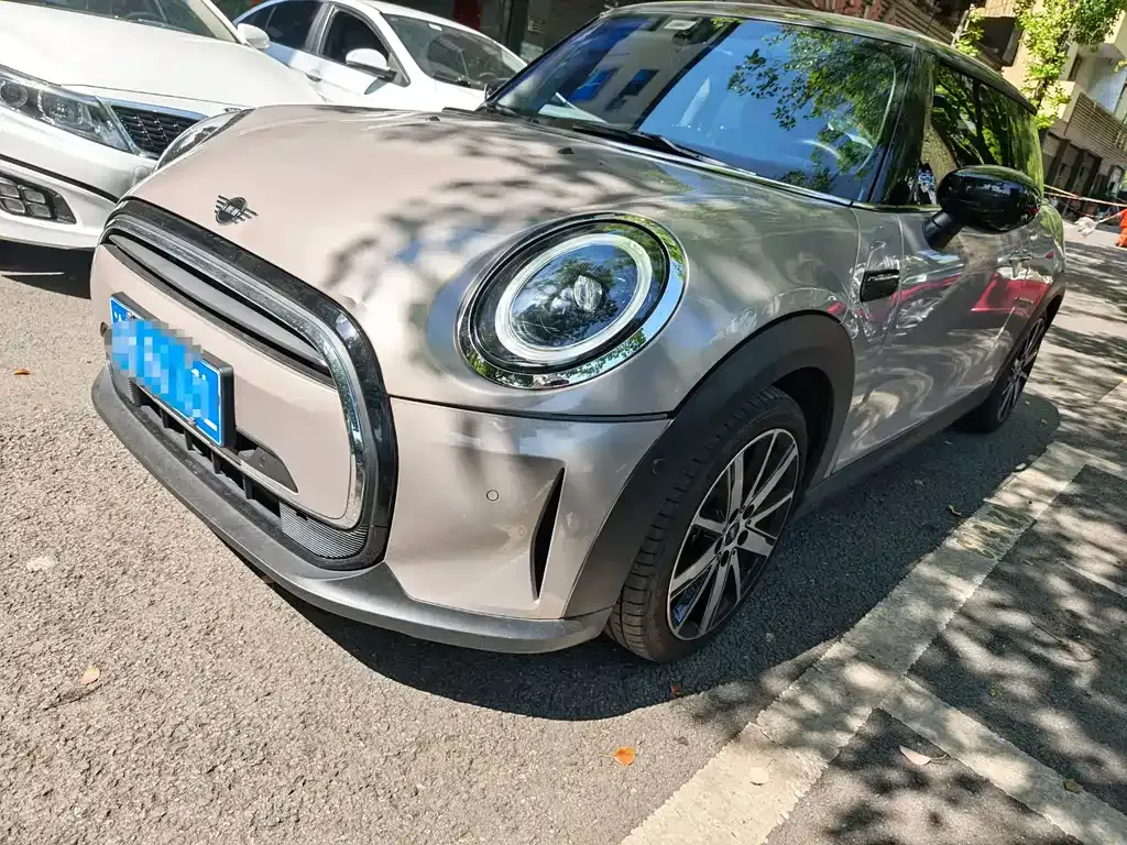 MINI Cooper (3-door) — фото 1