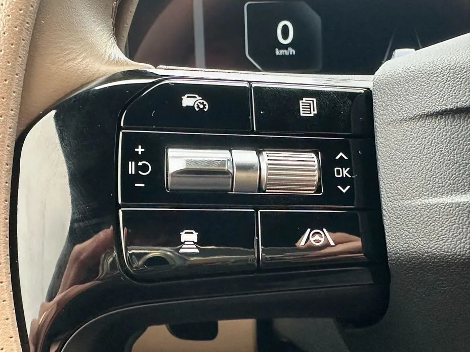 Kia Sorento — фото 9