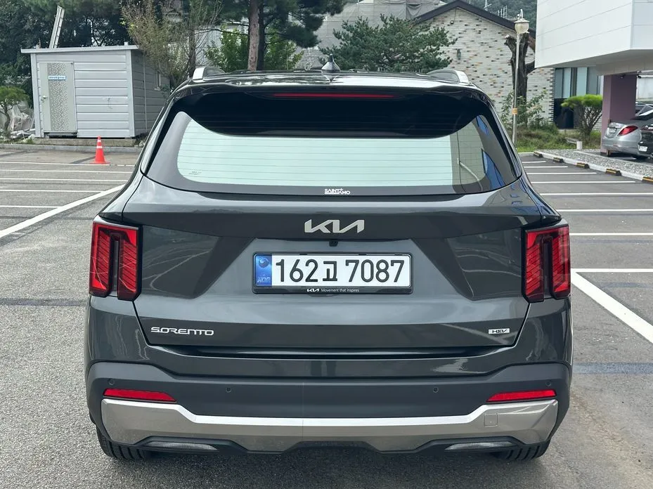 Kia Sorento — фото 6
