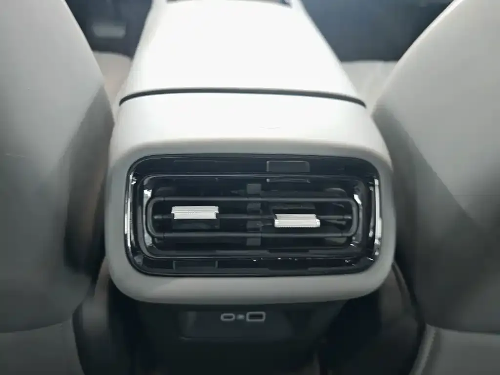 Geely Galaxy A7 EM — фото 4
