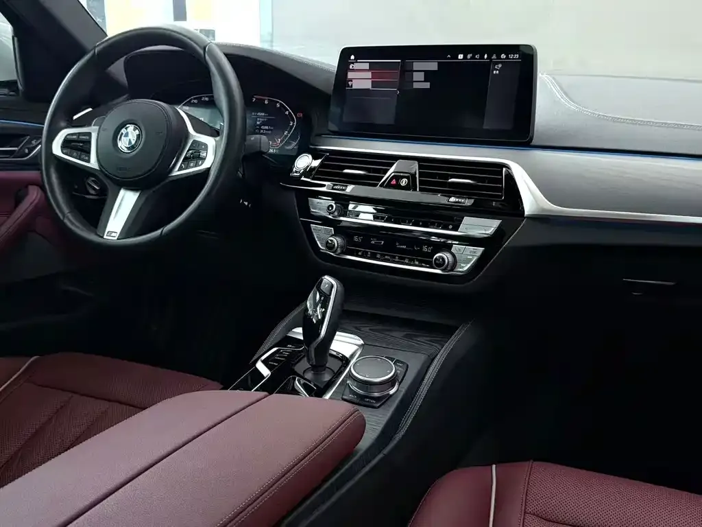 BMW 5 Series — фото 3