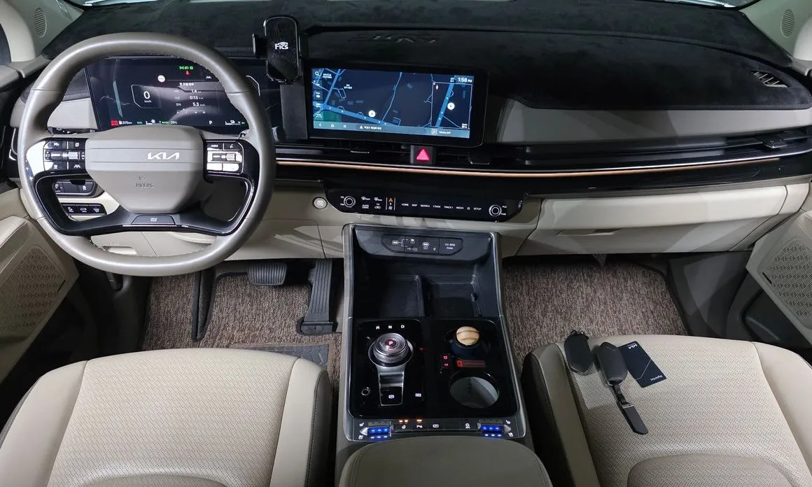 Kia Carnival — фото 10