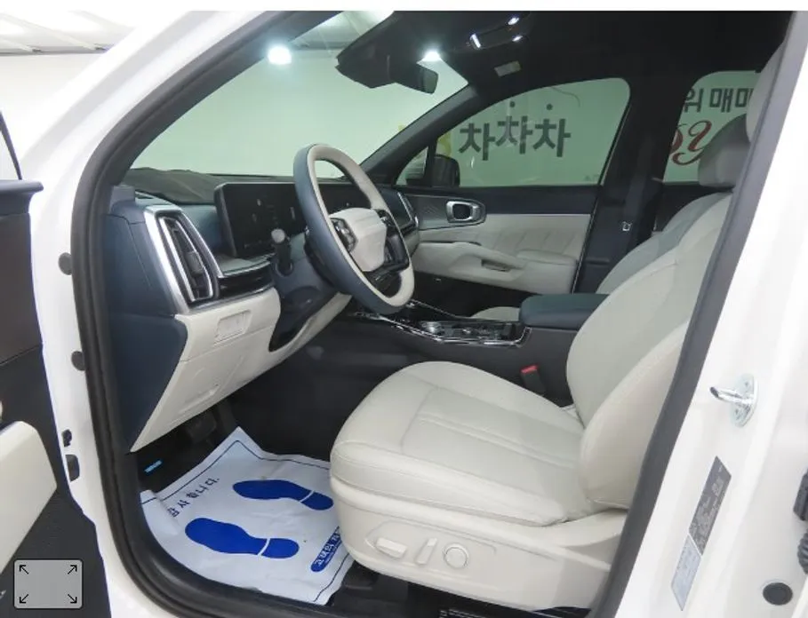 Kia Sorento — фото 6