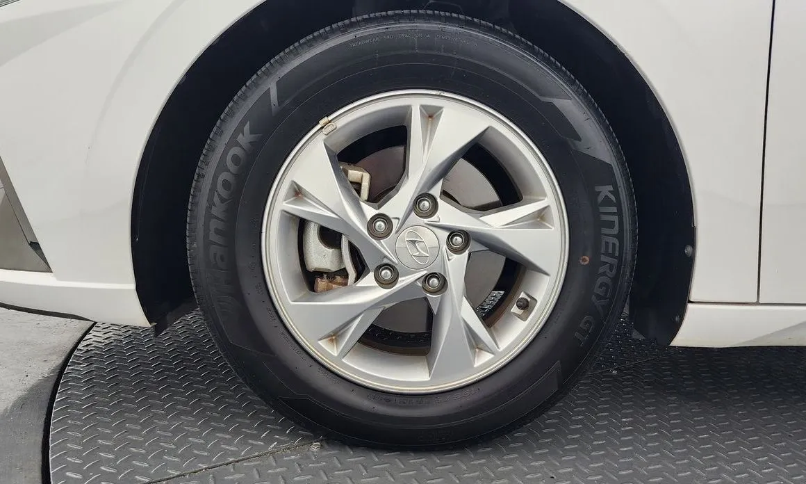 Hyundai AVANTE — фото 7