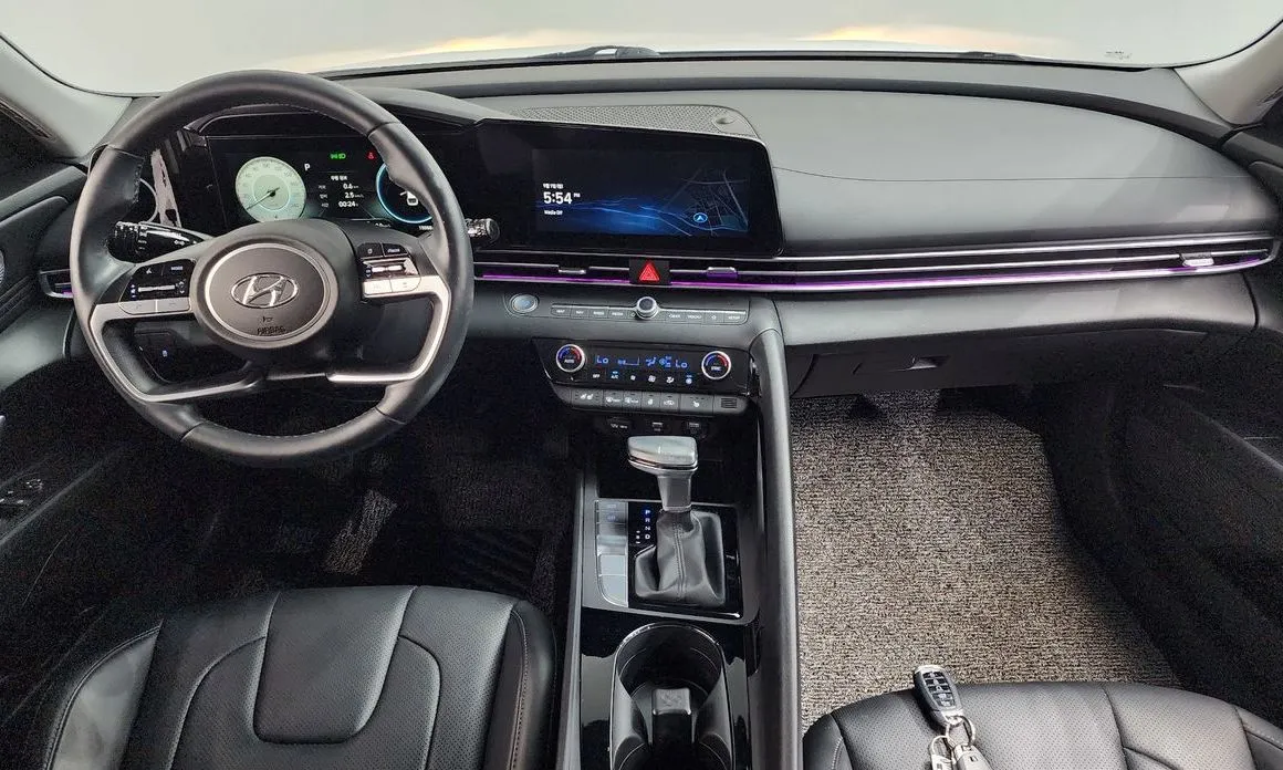 Hyundai AVANTE — фото 8