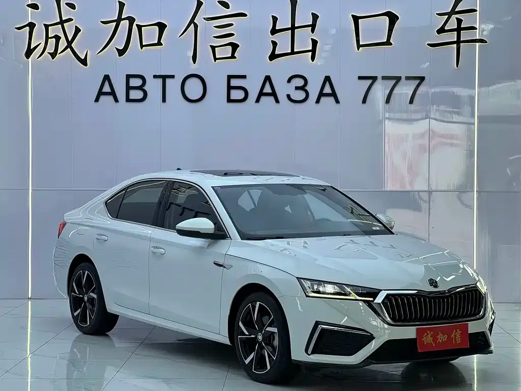 Skoda Octavia — фото 7