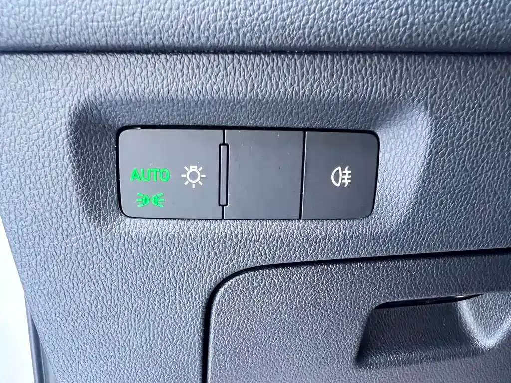 Skoda Octavia — фото 10