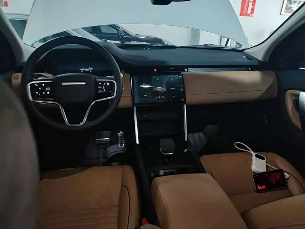 Land Rover Discovery Sport — фото 10
