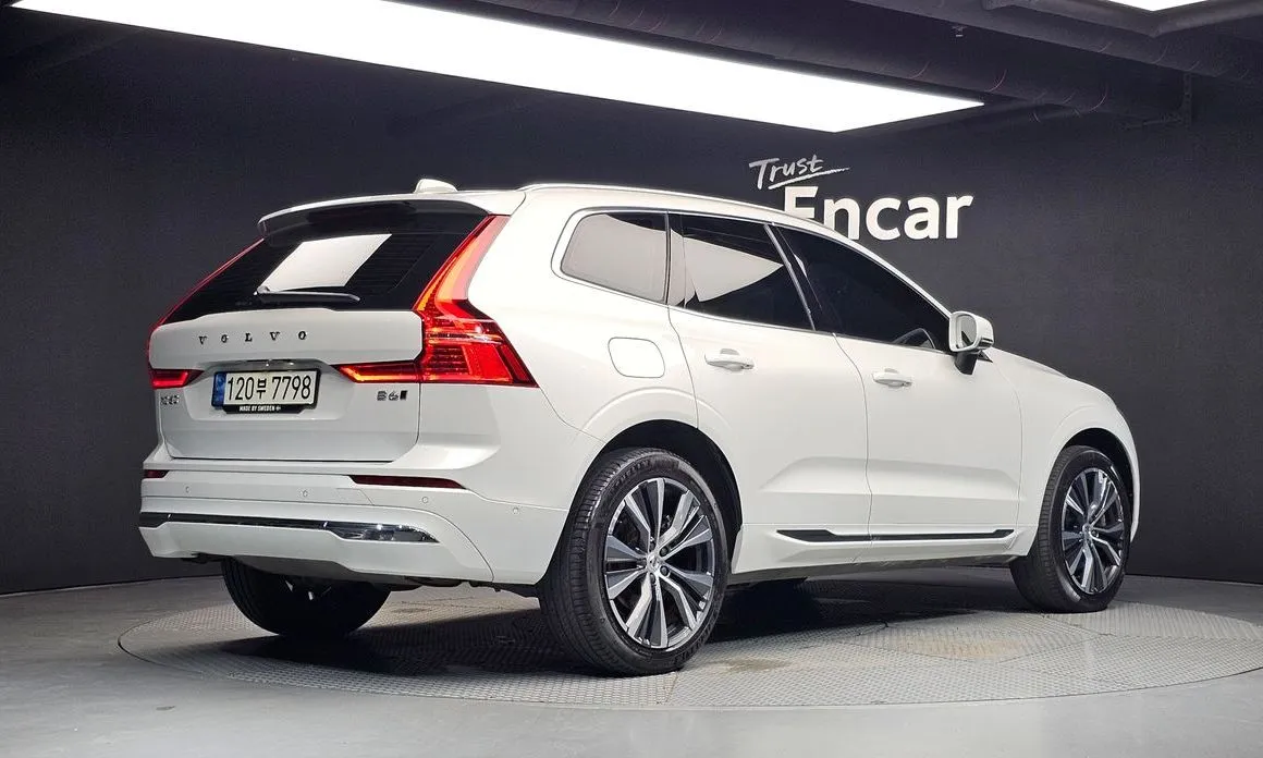 Volvo XC60 — фото 3