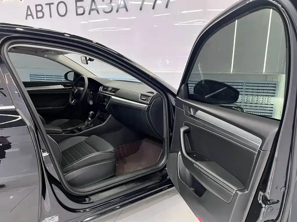 Skoda Superb — фото 5