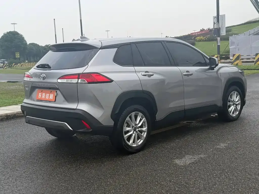 Toyota Corolla Cross — фото 4