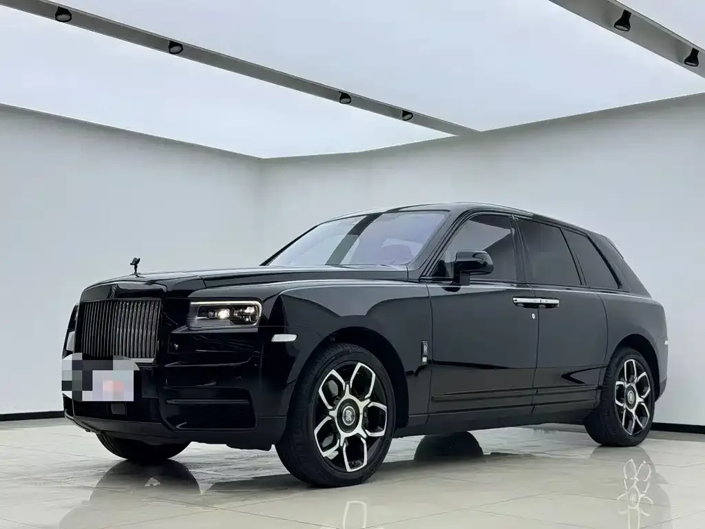 Rolls-Royce Cullinan — фото 1