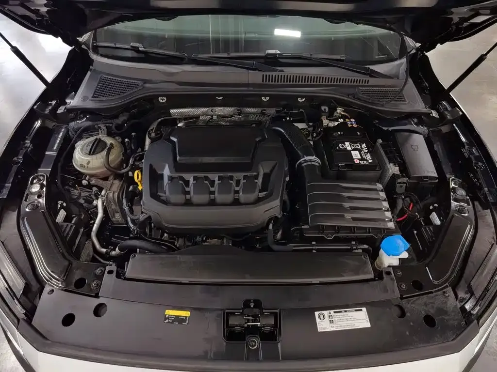 Volkswagen Passat — фото 10