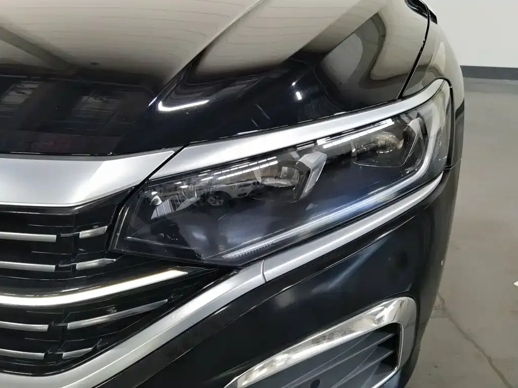 Volkswagen Passat — фото 7
