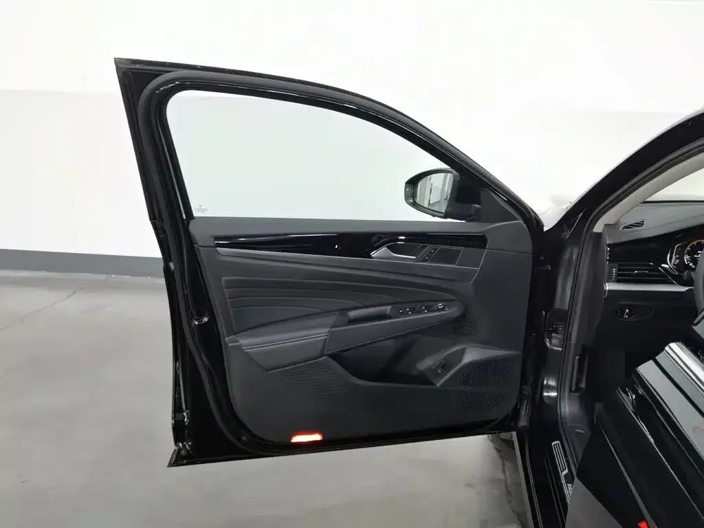 Volkswagen Passat — фото 5