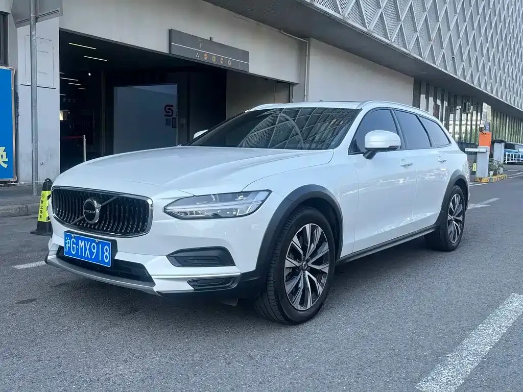 Volvo V90 — фото 1