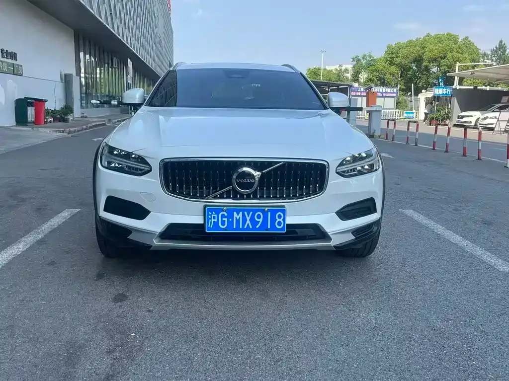 Volvo V90 — фото 9