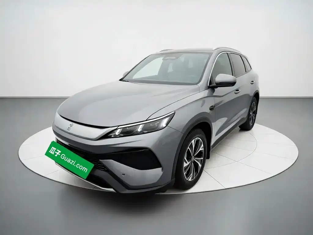 BYD L DM-i — фото 1