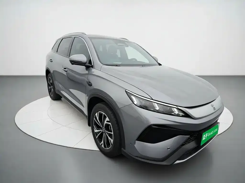 BYD L DM-i — фото 4