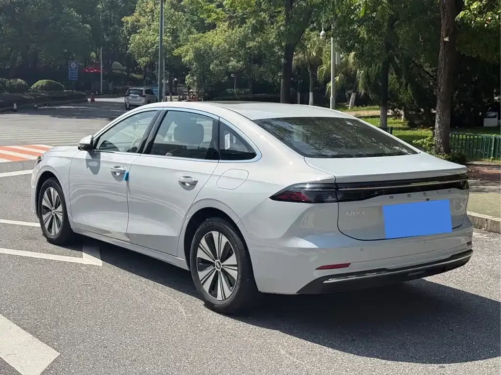 Geely Galaxy A7 EM — фото 9