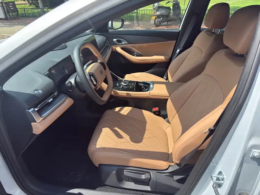 Geely Galaxy A7 EM — фото 3