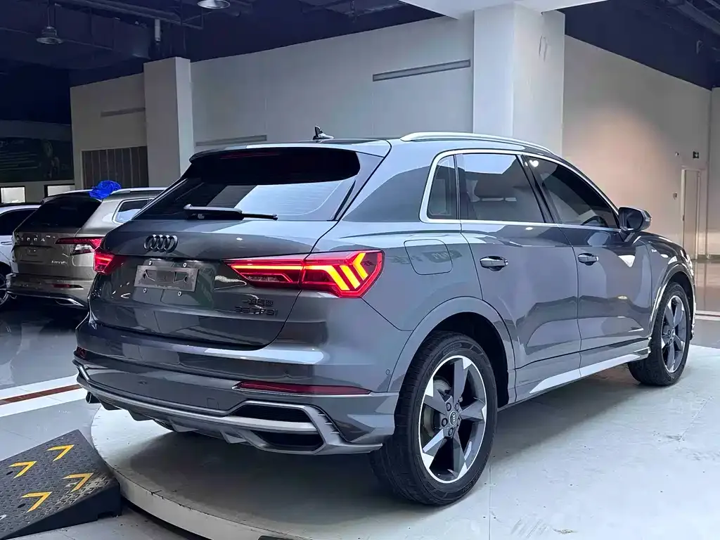 Audi Q3 — фото 4