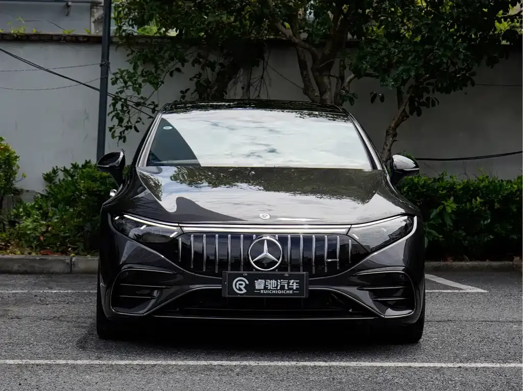 Mercedes-Benz EQS AMG — фото 5