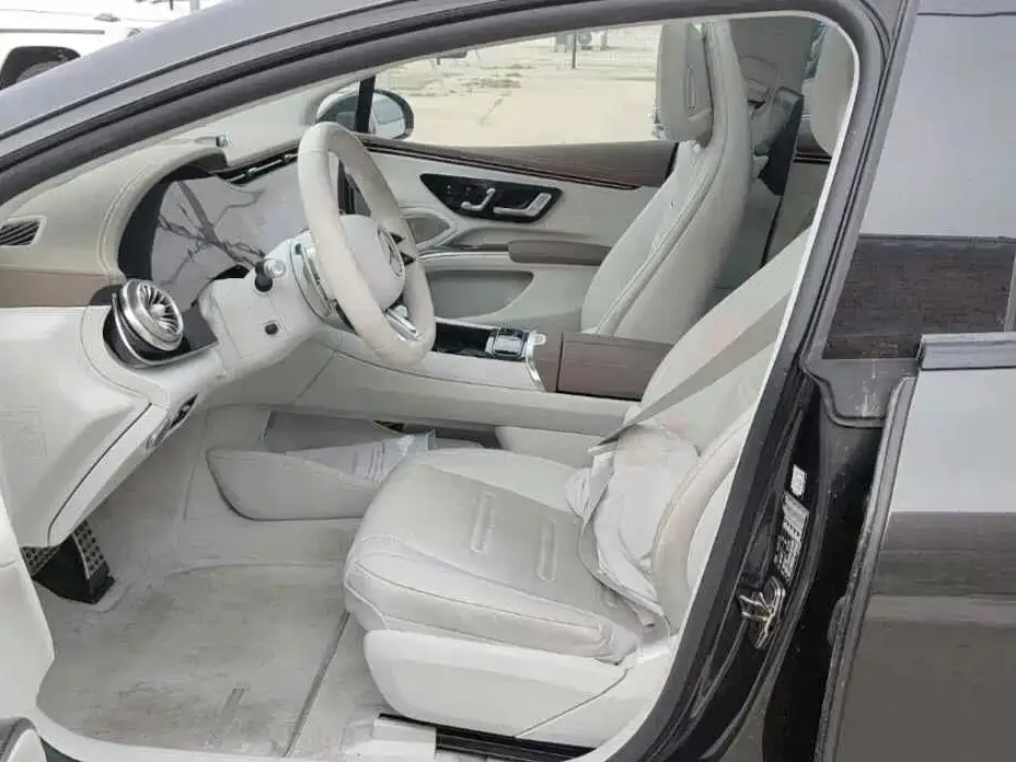 Mercedes-Benz EQS AMG — фото 2
