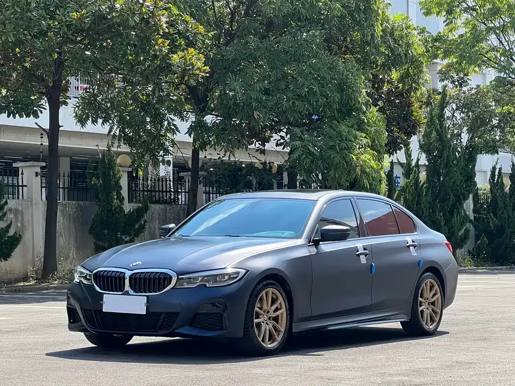 BMW 3 Series — фото 1