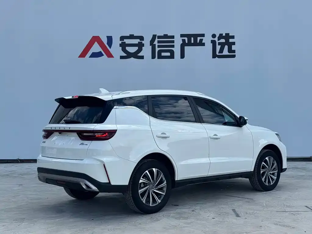 Geely Vision X6 — фото 9