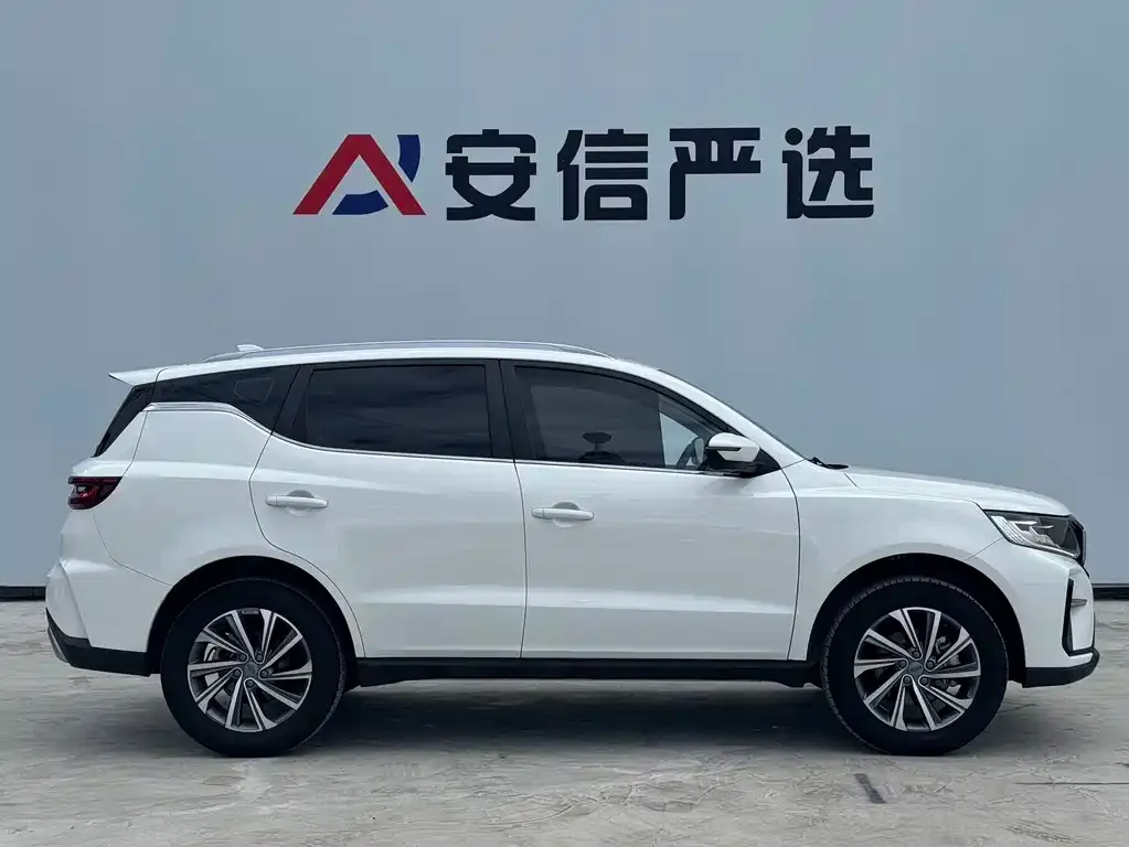 Geely Vision X6 — фото 6