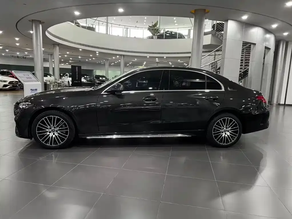 Mercedes-Benz C-Class — фото 10