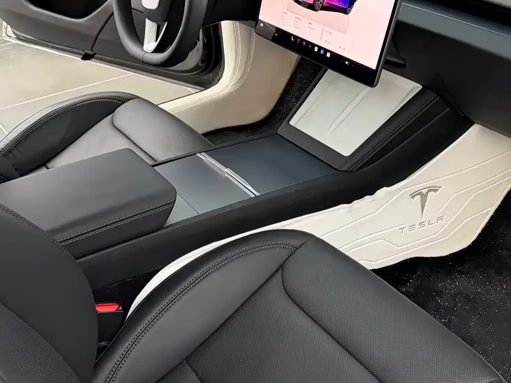 Tesla Model 3 — фото 5