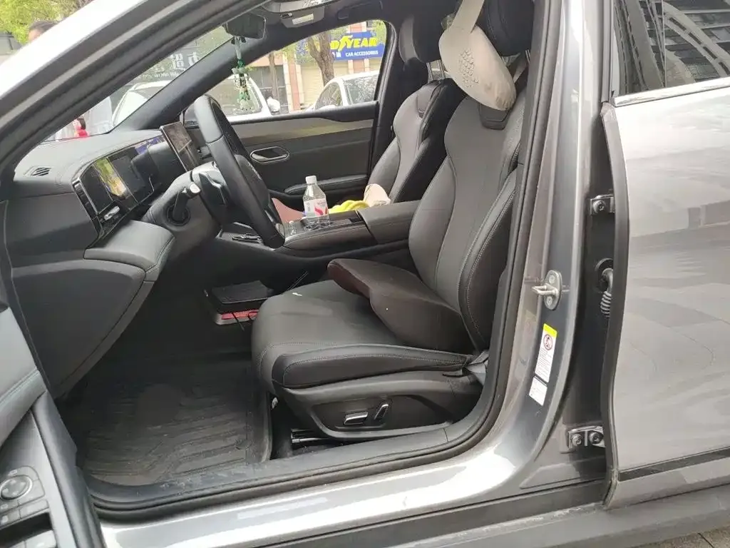 BYD Qin L — фото 10