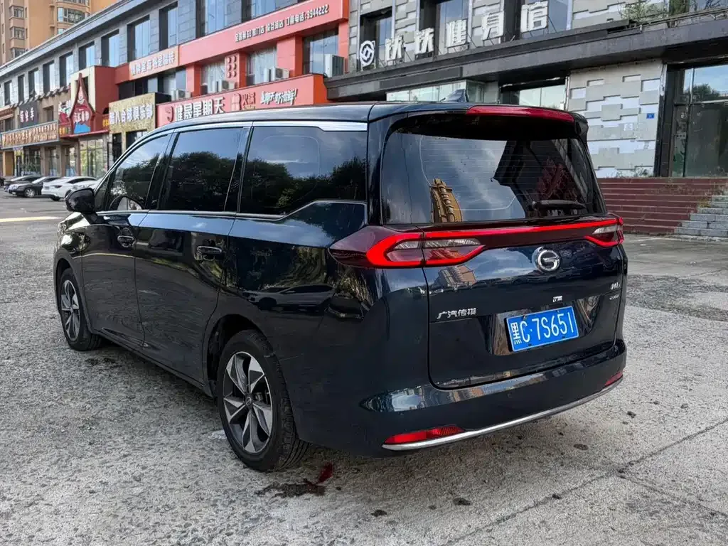 GAC Motor Trumpchi M6 — фото 9