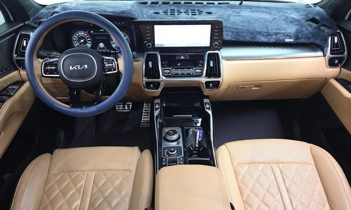 Kia Sorento — фото 9